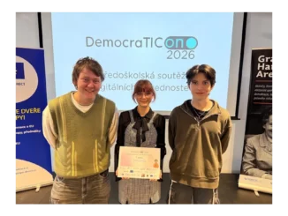 Vítězství studentů z Plzně v DemocraTICon 2026