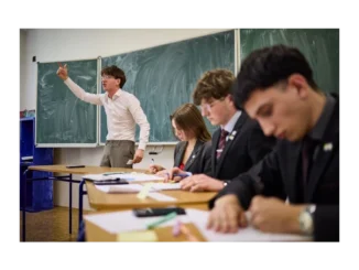Mensa gymnázium kralovalo na debatním finále