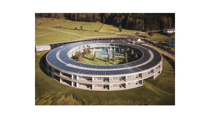 OLM Nature Escape: Inovativní ekologický hotel