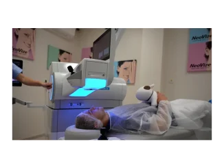 Proč si vybrat oční zákroky v létě?