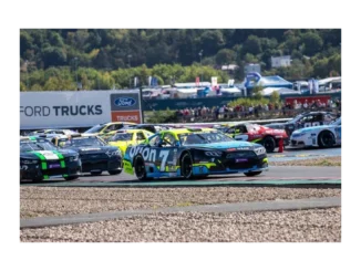 Doubek na závodě NASCAR v Mostě s vítěznou náladou