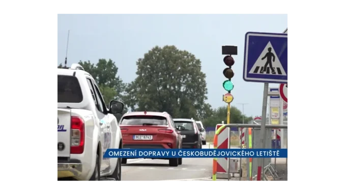 Křižovatka u letiště v ČB: Zdržení pro řidiče